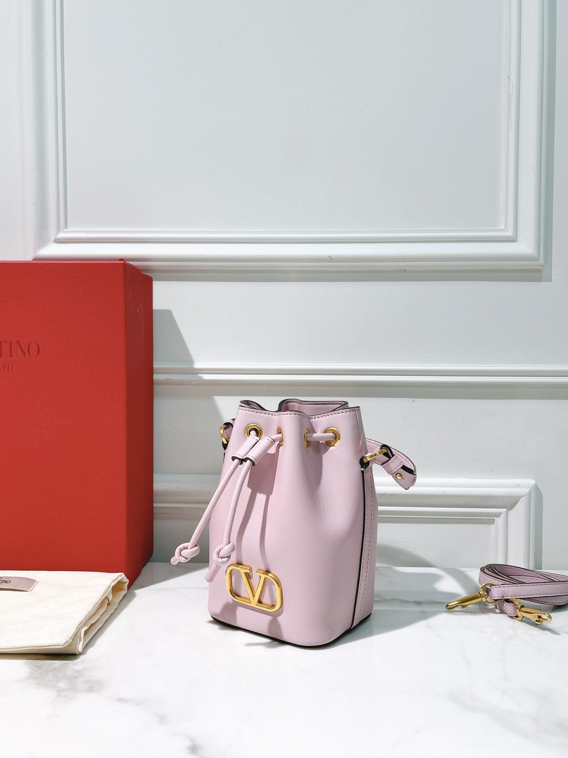 VALENTINO MINI BUCKET BAG