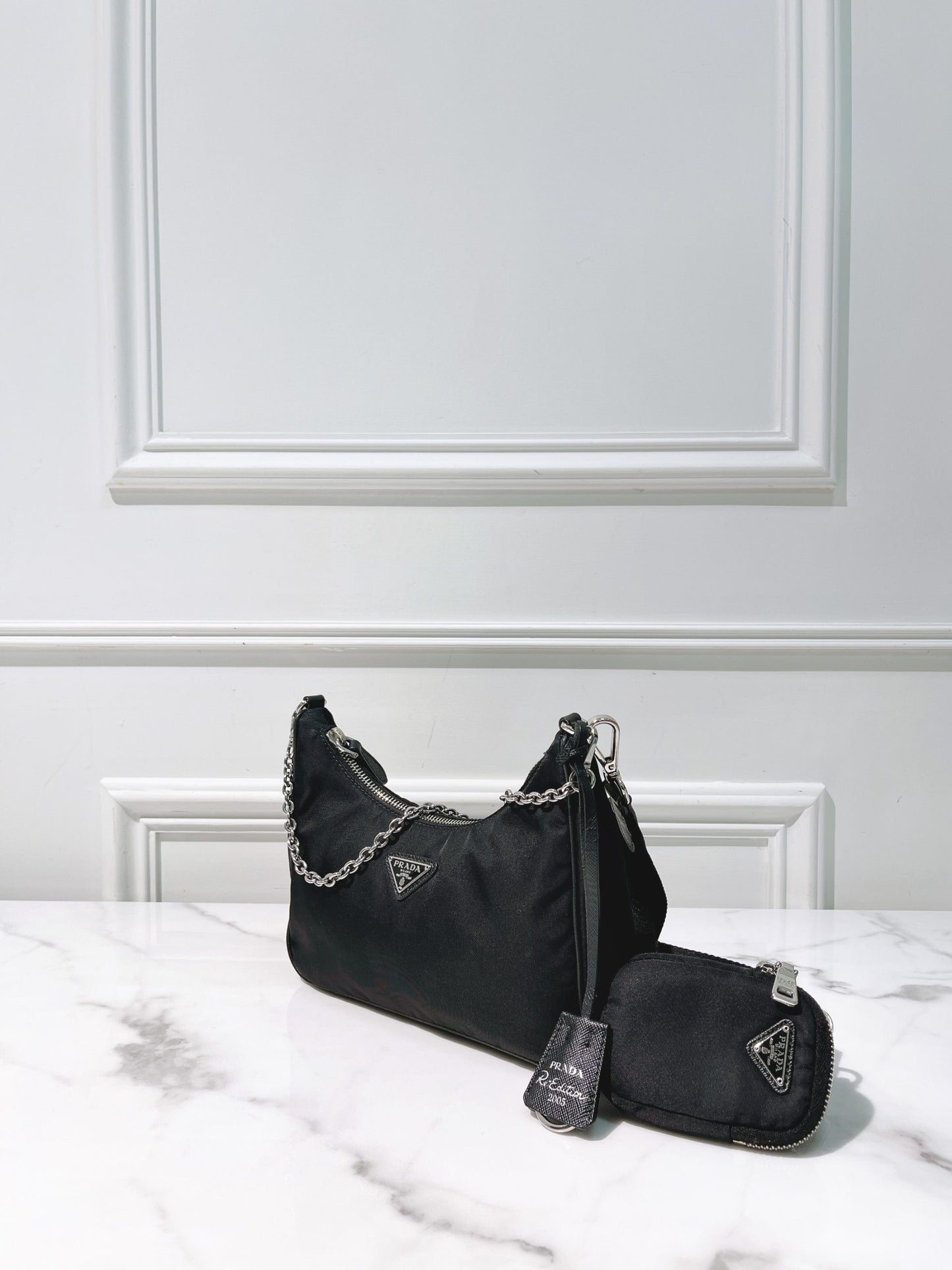 PRADA RE-EDITION 2005 HOBO, Black/Silver