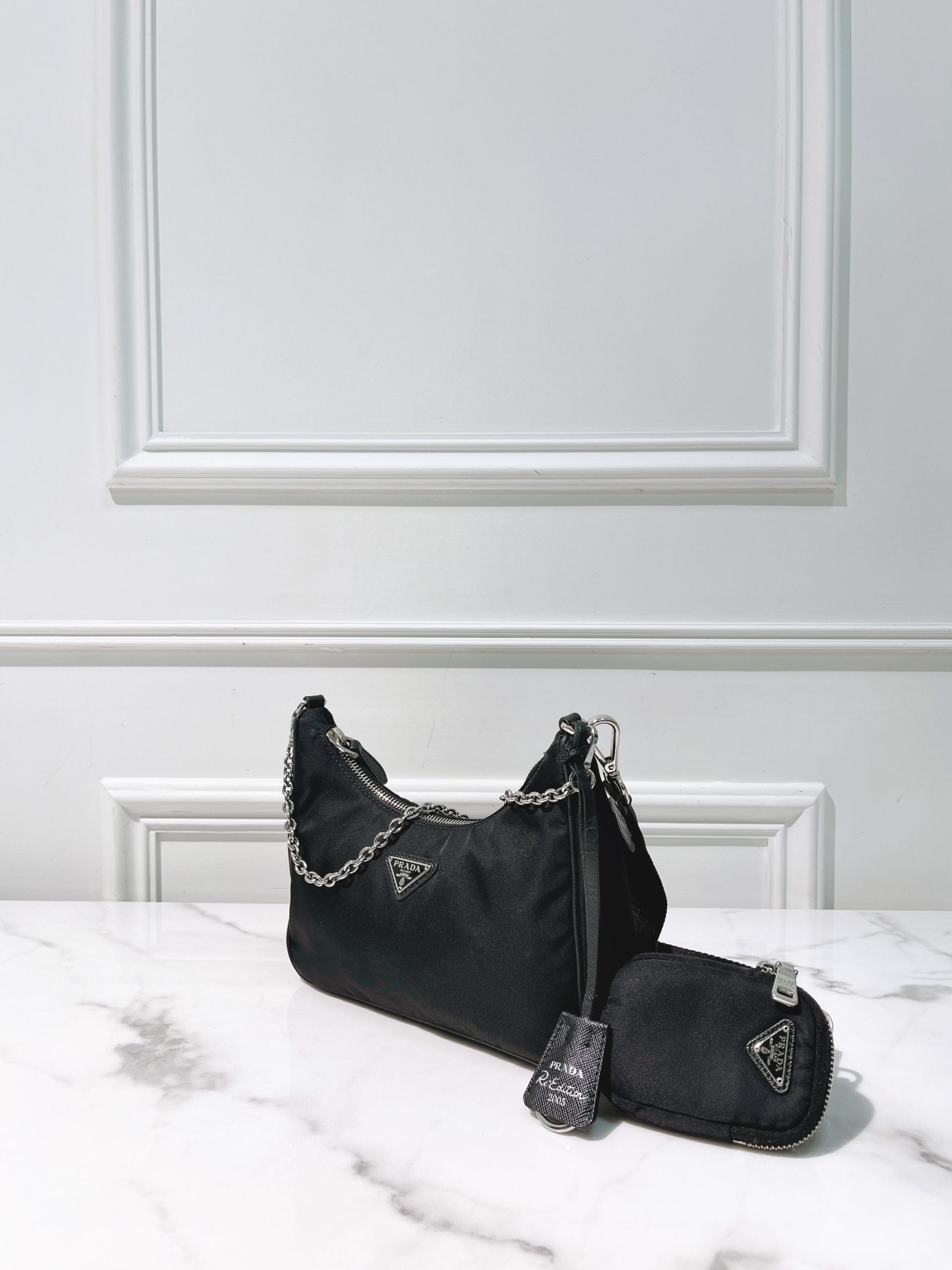 PRADA RE-EDITION 2005 HOBO, Black/Silver