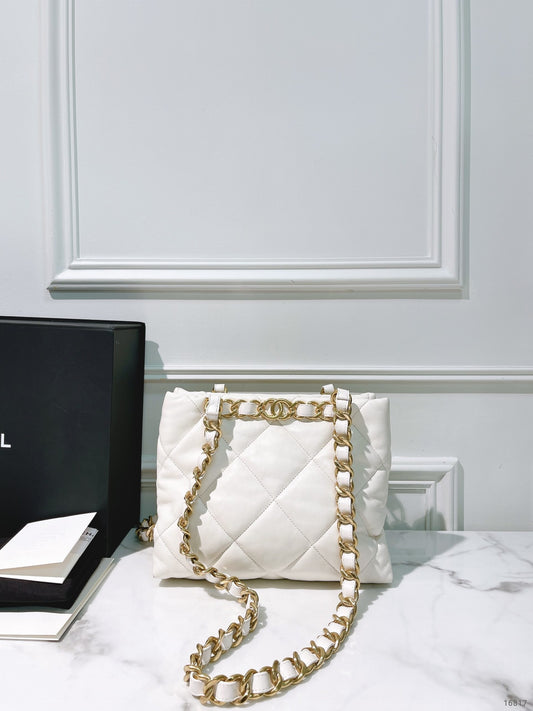 CHANEL 22B SHOPPING TOTE, White/Gold