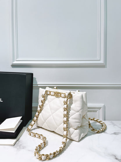 CHANEL 22B SHOPPING TOTE, White/Gold