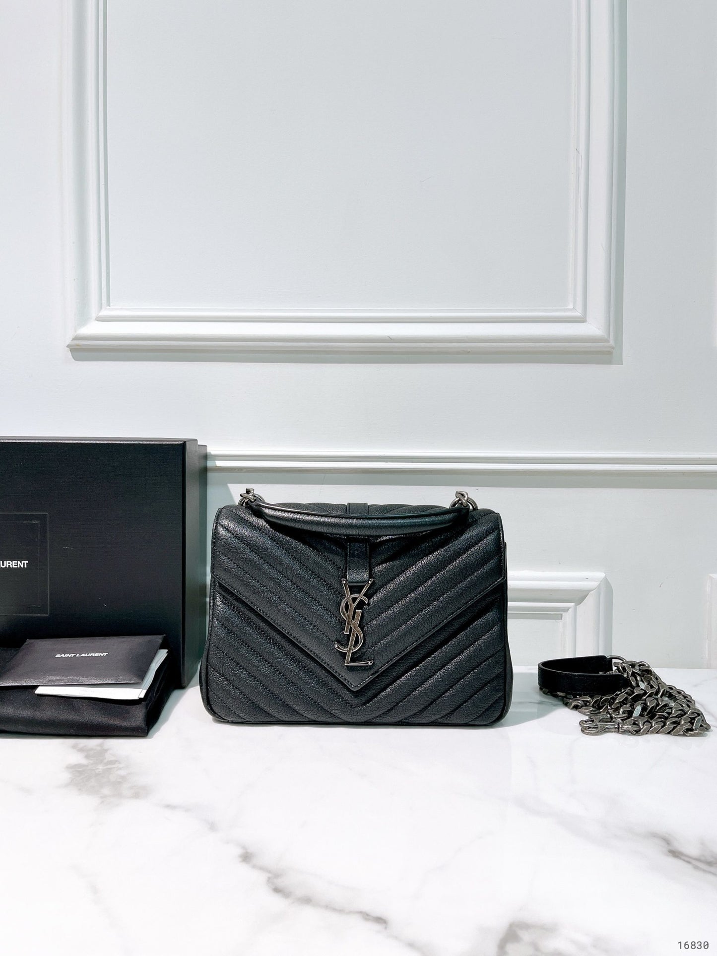 YSL COLLEGE MESSENGER BAG, Black/Silver