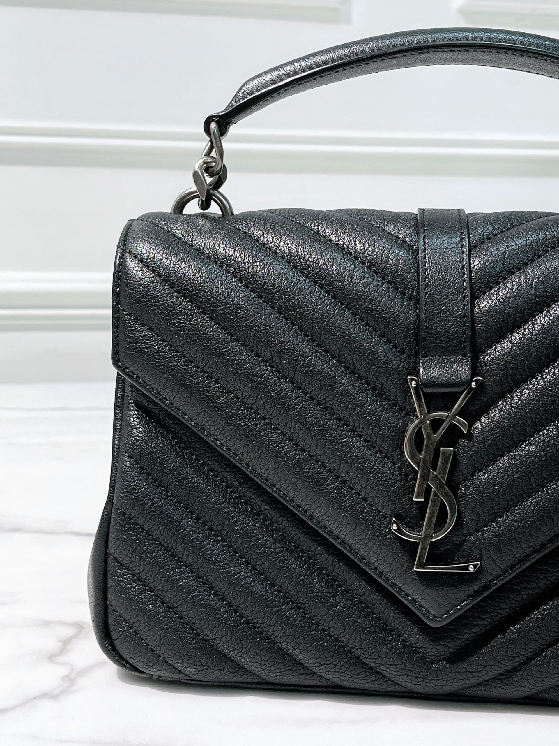 YSL COLLEGE MESSENGER BAG, Black/Silver