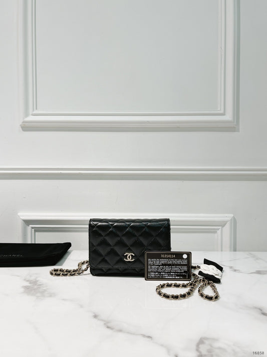 CHANEL MINI WOC, Black/Gold