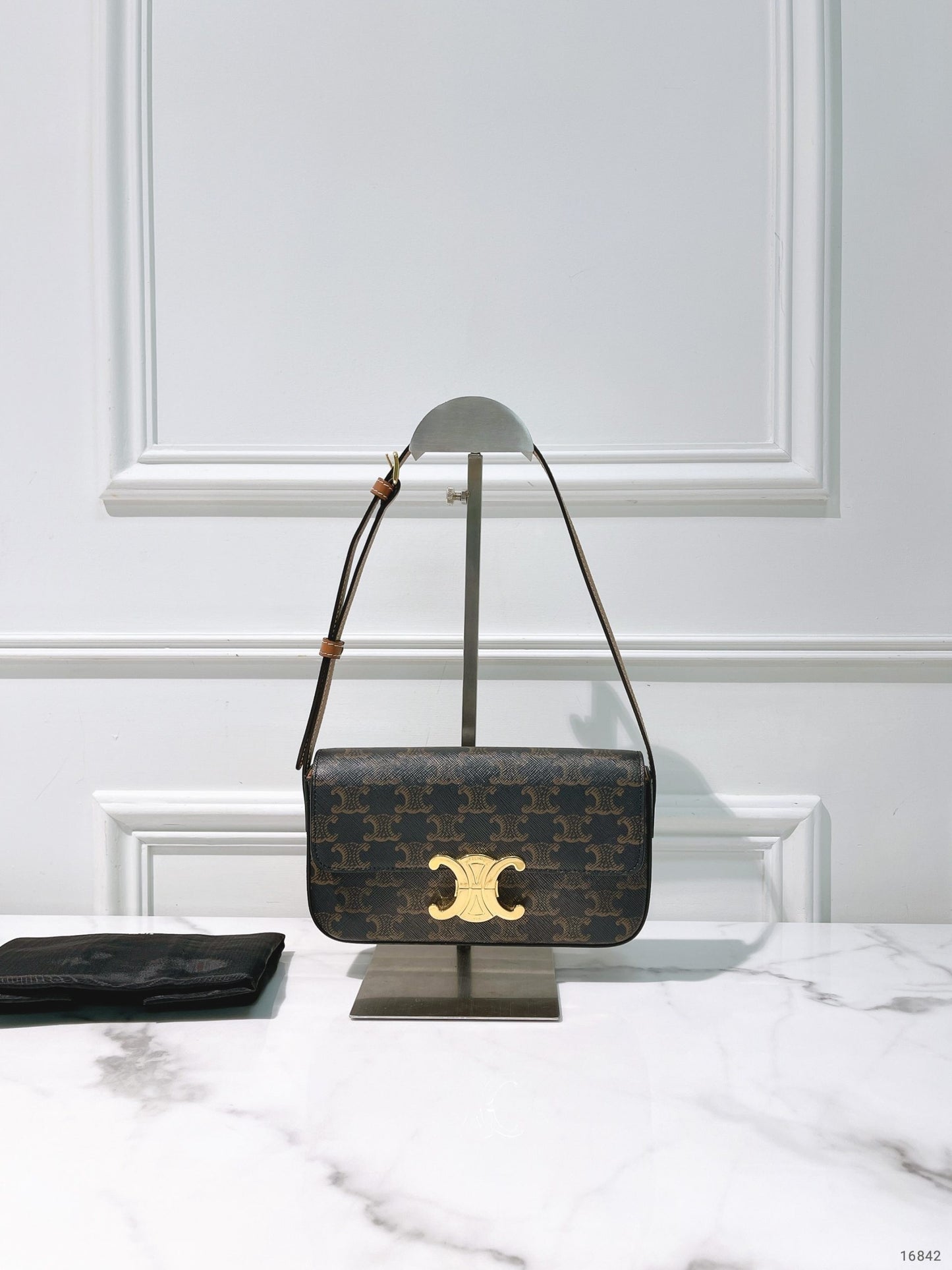 CELINE CLAUDE IN TRIOMPHE SHOULDER BAG