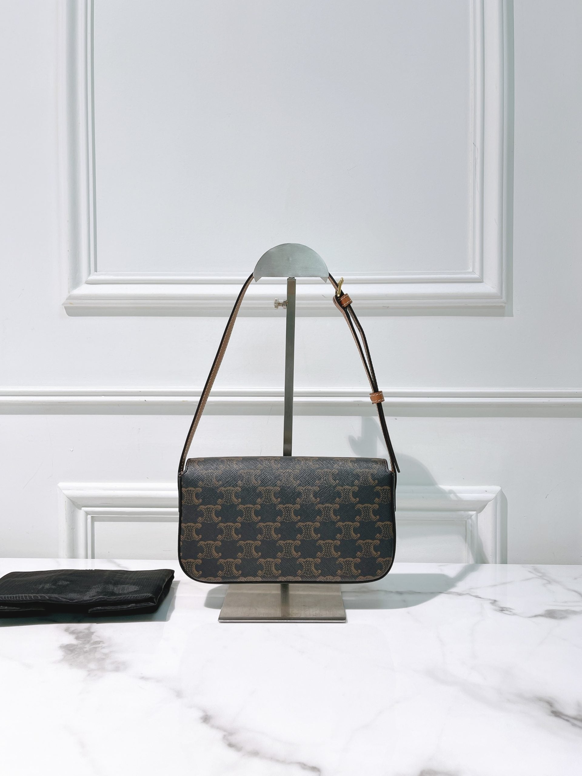 CELINE CLAUDE IN TRIOMPHE SHOULDER BAG