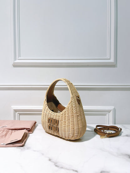 MIUMIU WANDER WICKER