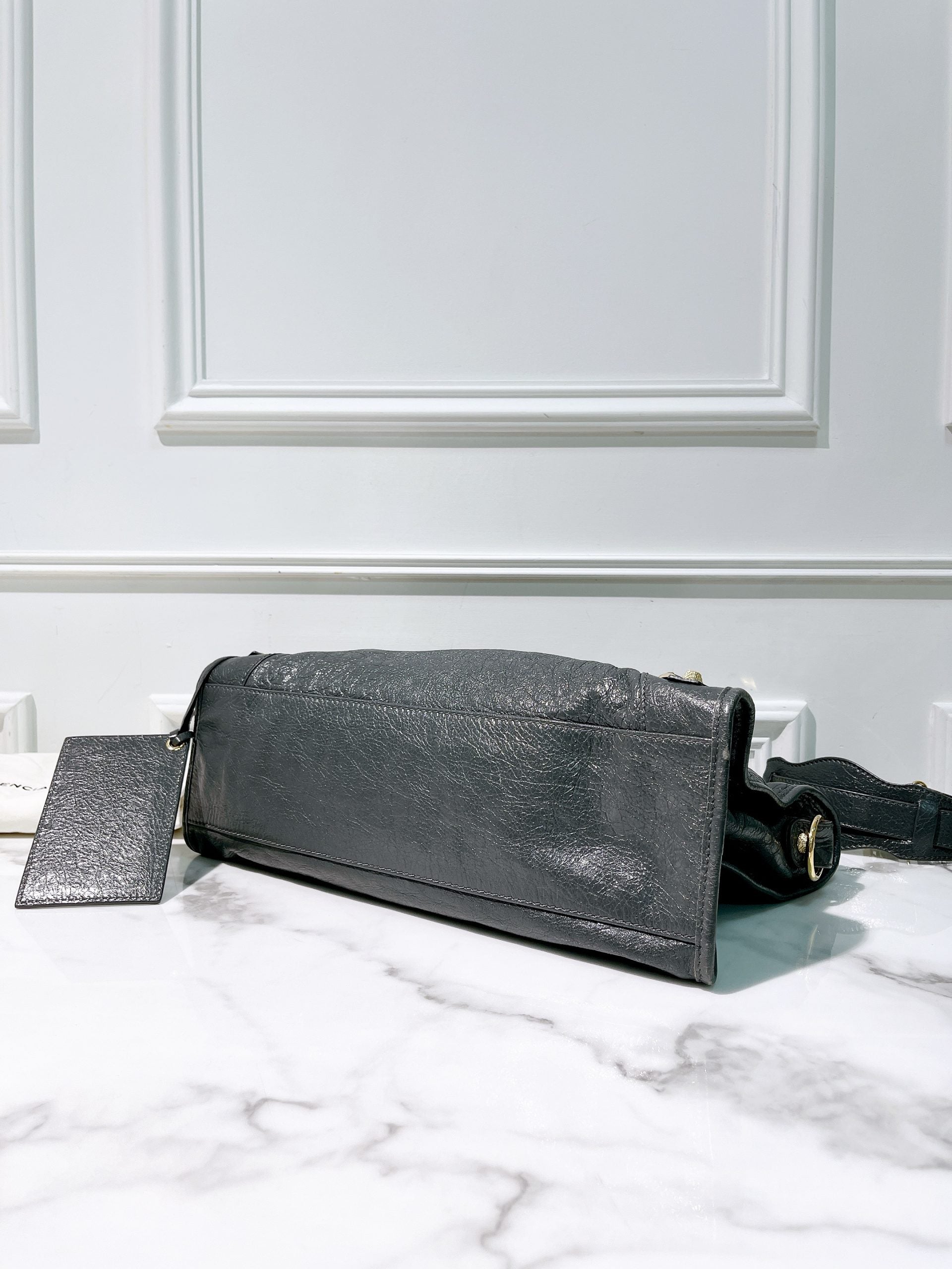 BALENCIAGA LE CITY BAG MEDIUM, Black/Gold