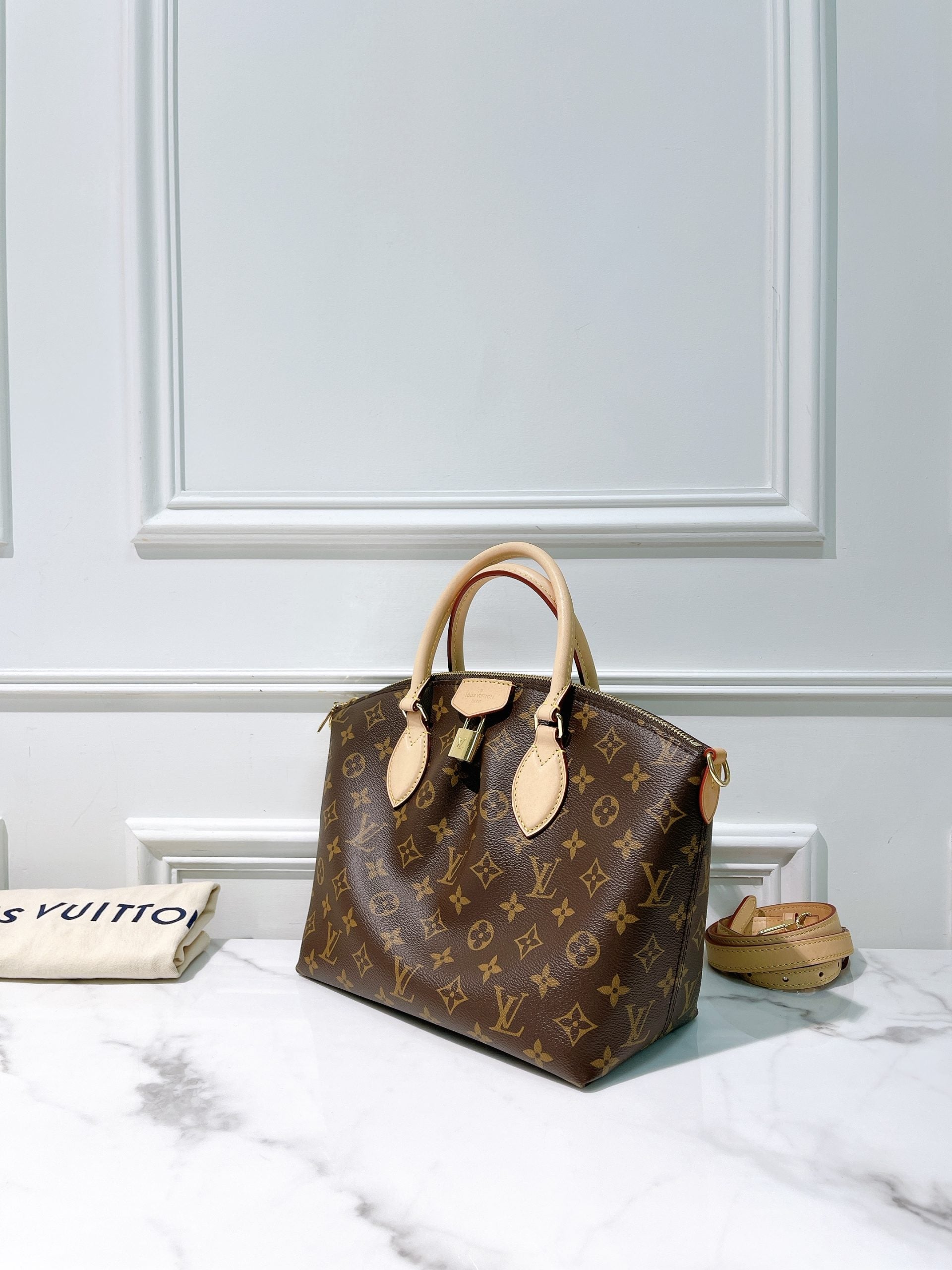 LV BOETIE PM, Monogram