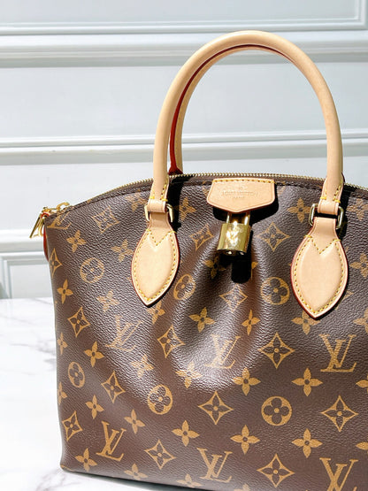 LV BOETIE PM, Monogram
