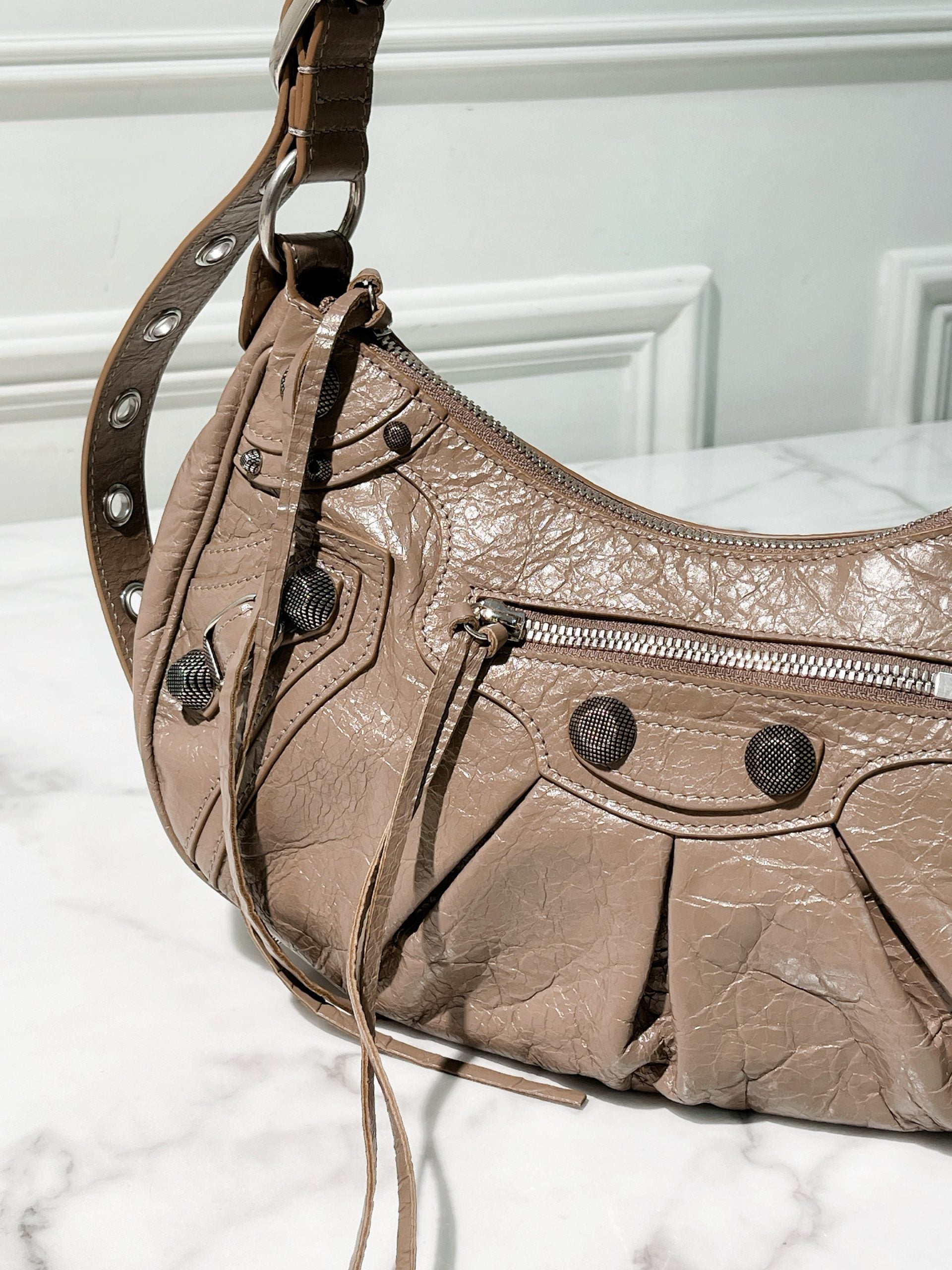 BALENCIAGA LE CAGOLE