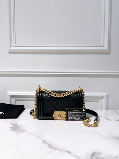 CHANEL SMALL BOY HANDBAG, Black/Gold