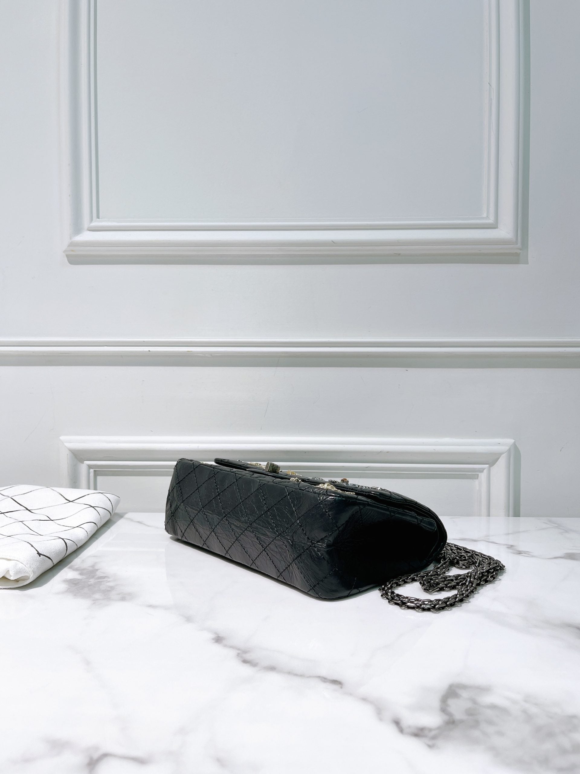 CHANEL SMALL 2.55 HANDBAG, Black/Silver