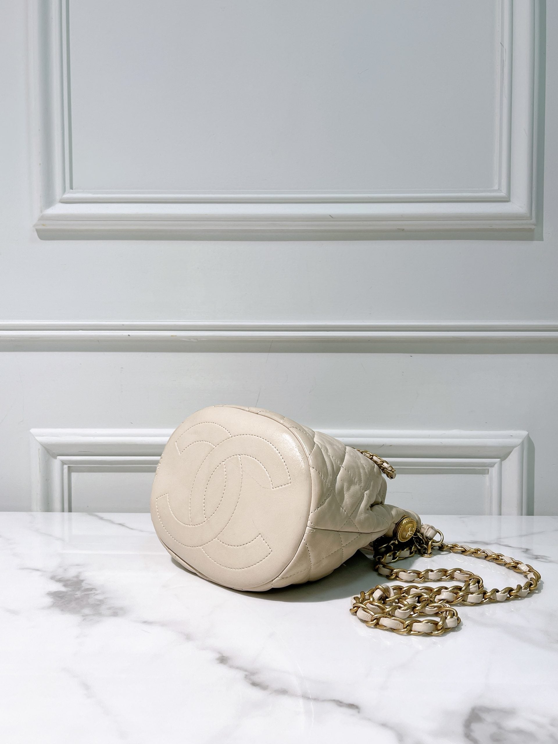 CHANEL BUCKET BAG, Beige/Gold