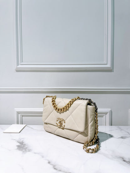 CHANEL SMALL 19 BAG, Beige/Gold