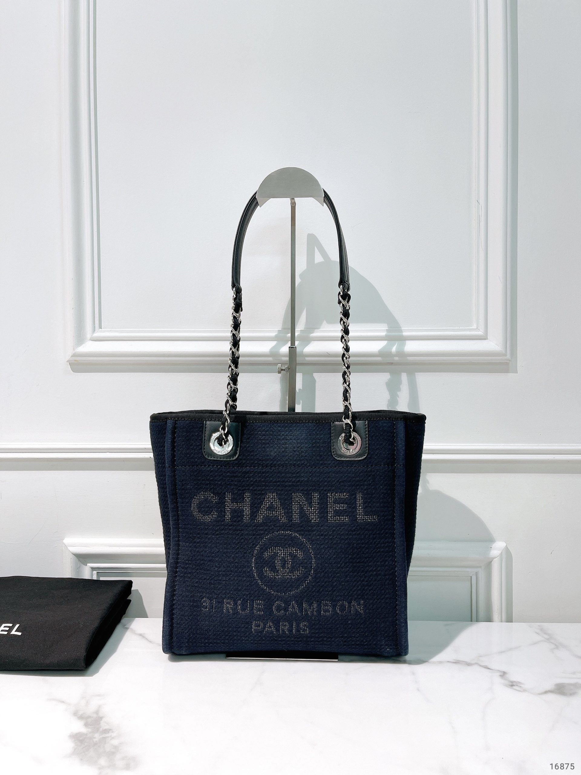 CHANEL SMALL SHOPPING TOTE, Navy/Silver