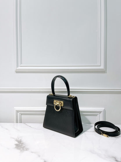 FERRAGAMO MUSEMU, Black/Gold