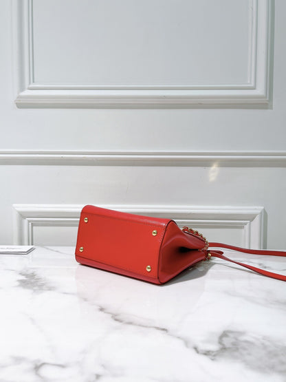 FERRAGAMO SHOULDER BAG, Red/Gold