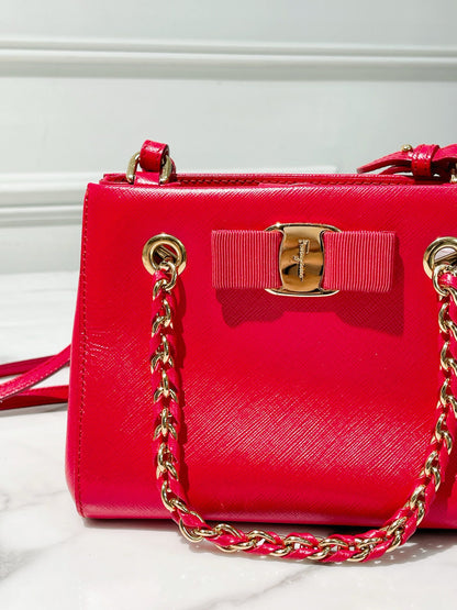 FERRAGAMO SHOULDER BAG, Red/Gold