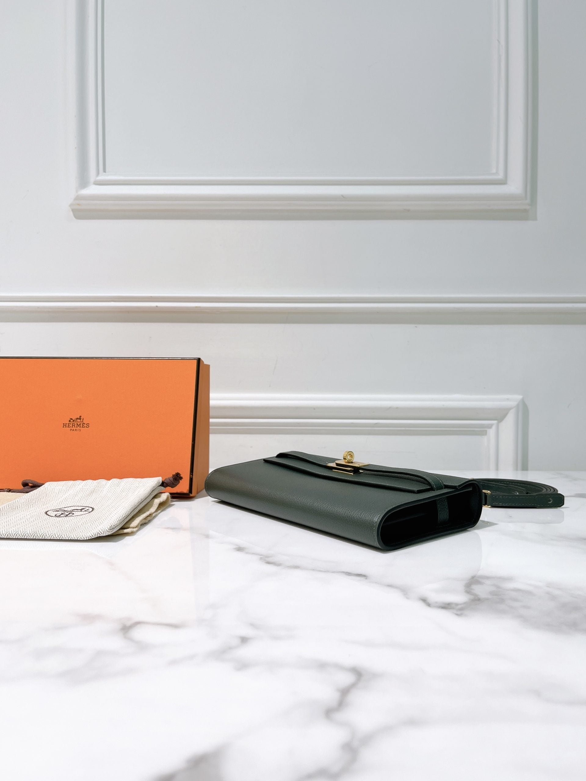HERMES KELLY TO GO, Vert Fonce/Gold