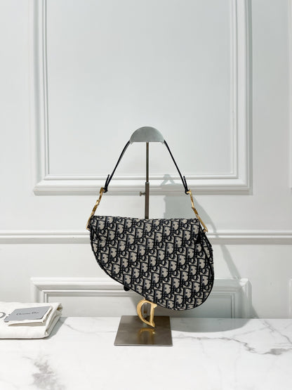 DIOR SADDLE MEDIUM