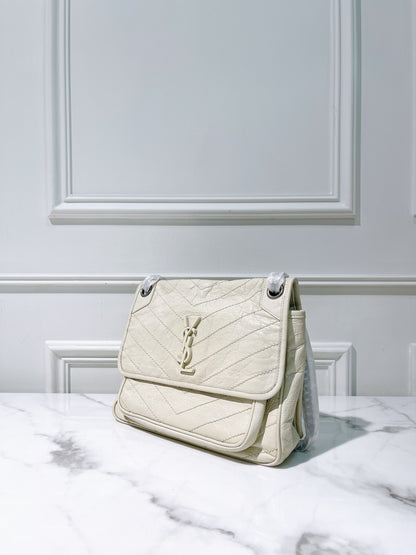 YSL MEDIUM NIKI, White/Silver