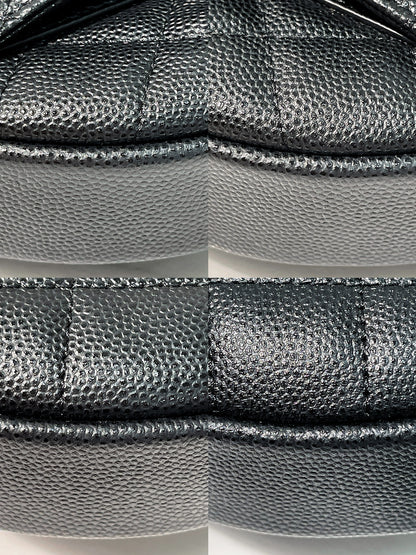 CHANEL 23B CLUTCH, Black/Gold