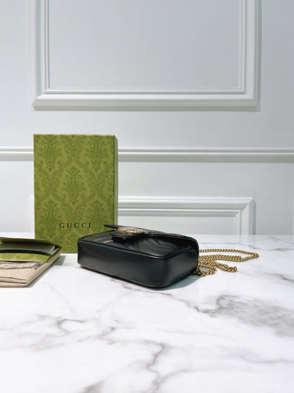 GUCCI SUPERMINI MARMONT, Black/Gold