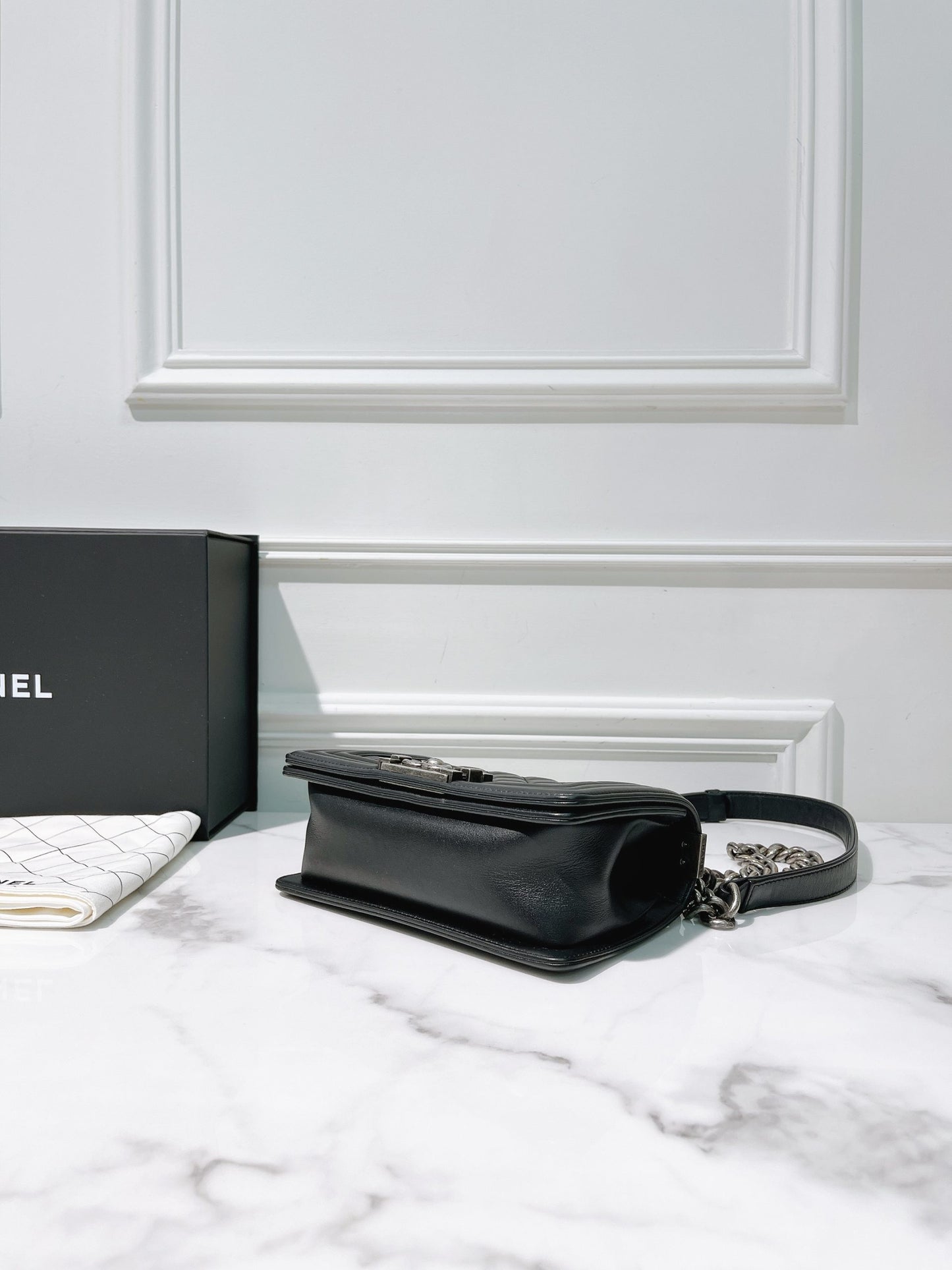CHANEL SMALL LEBOY, Black/Silver