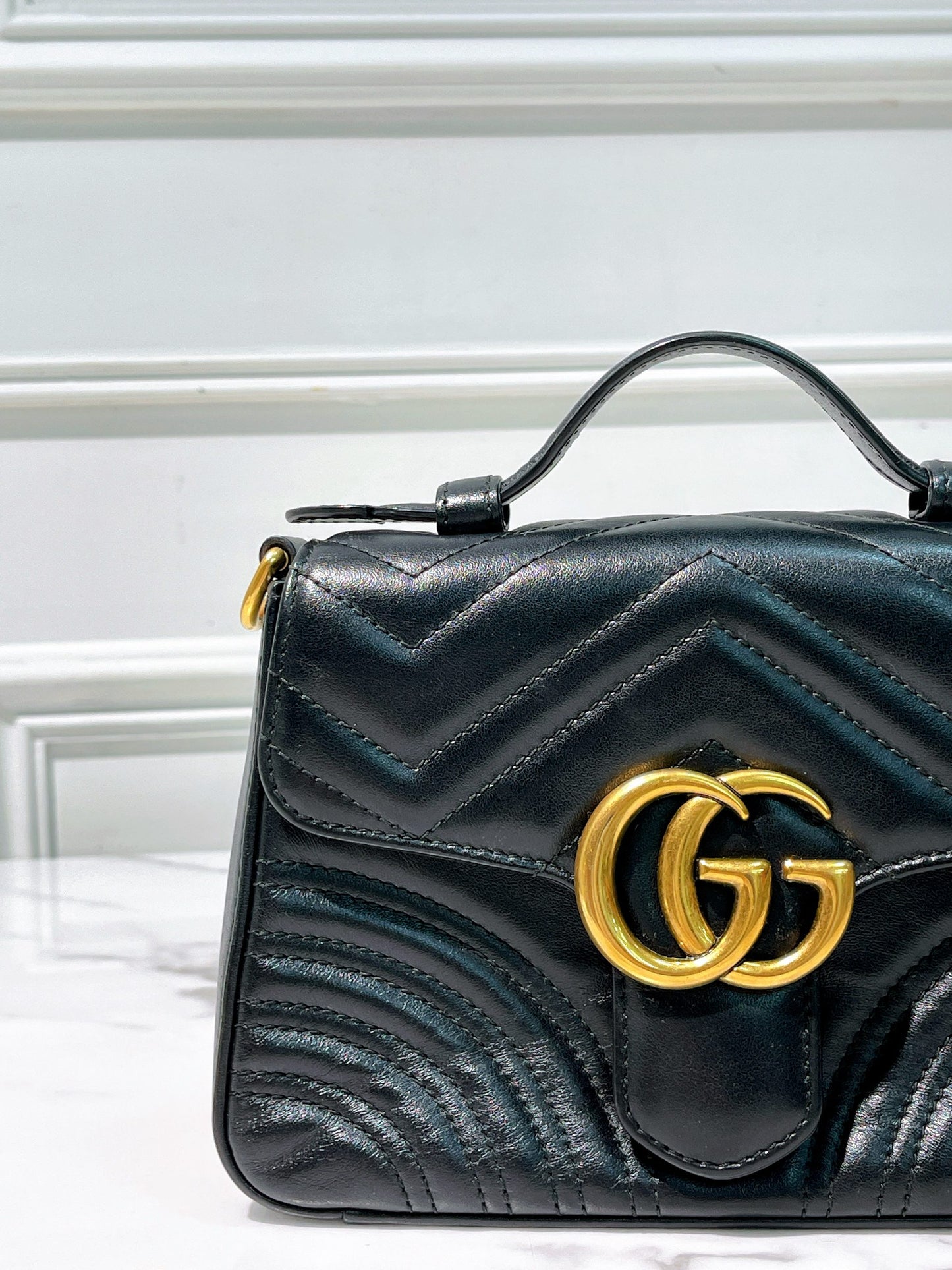 GUCCI MARMONT TOP HANDLE BAG, Black/Gold