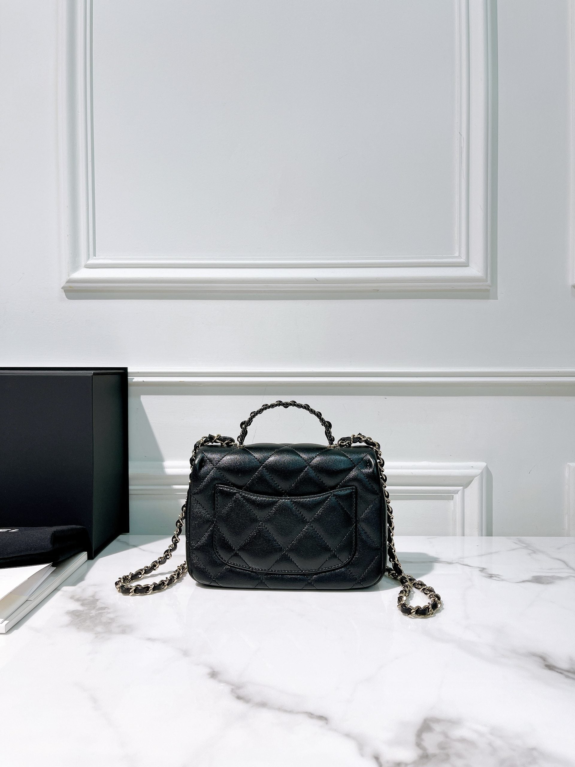 CHANEL 25P MINI HANDLE, Black/Gold