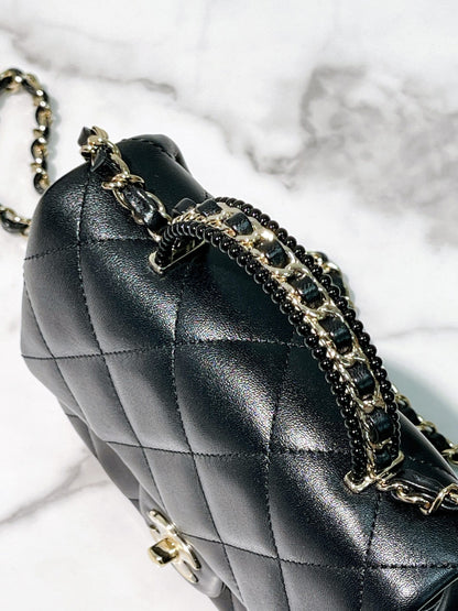 CHANEL 25P MINI HANDLE, Black/Gold