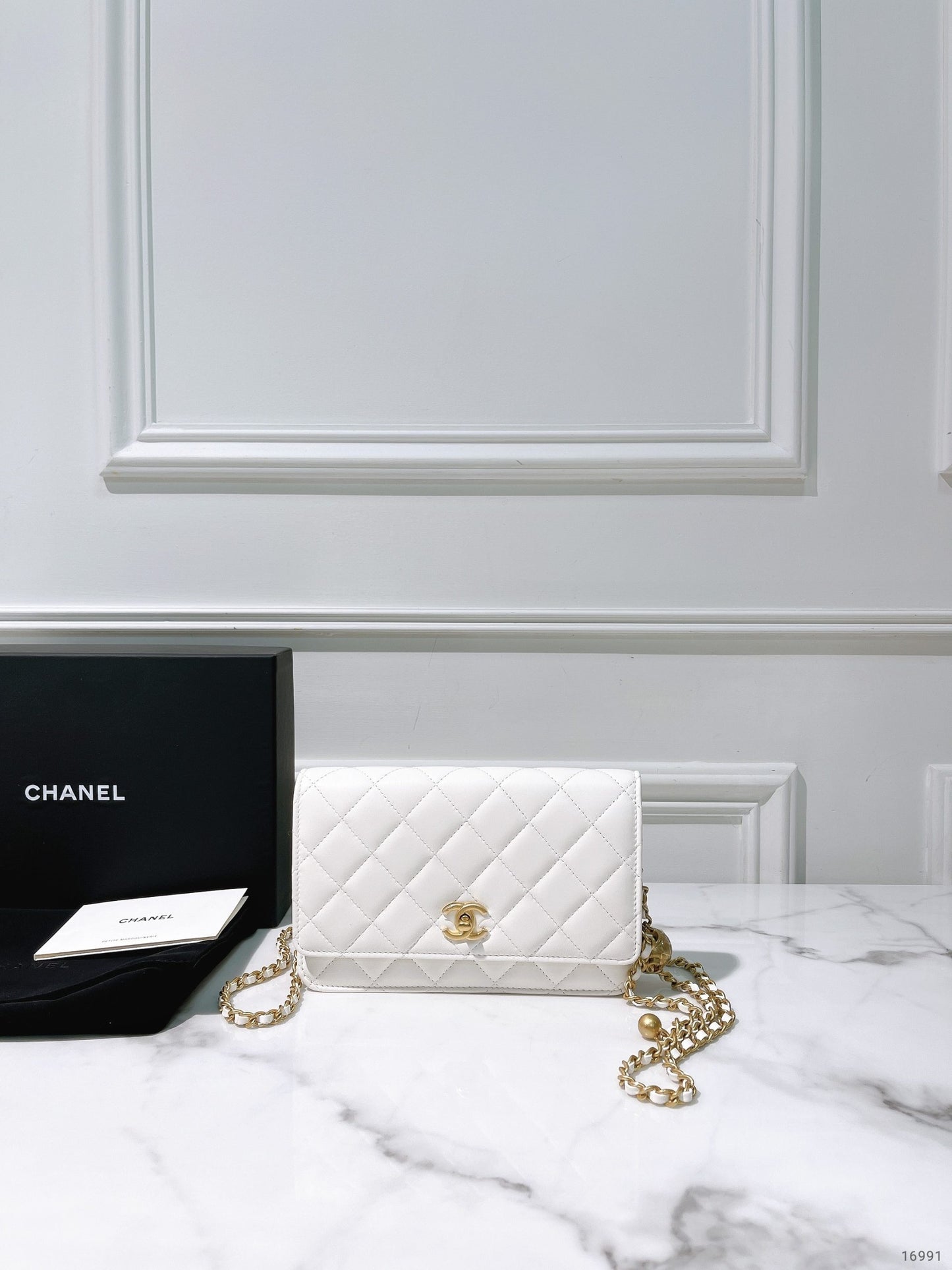 CHANEL WOC, White/Gold
