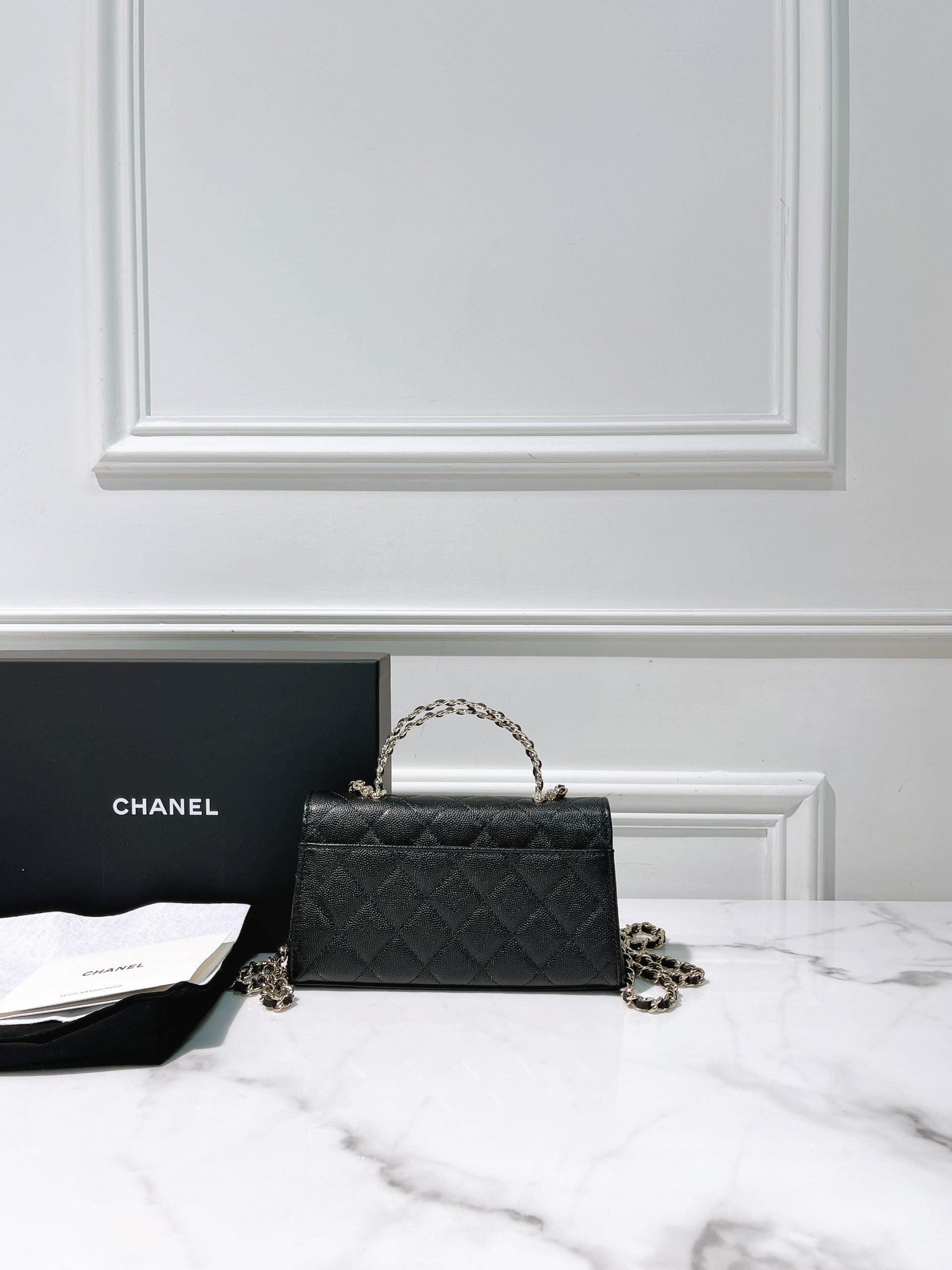 CHANEL 25S KELLY, Black/Gold