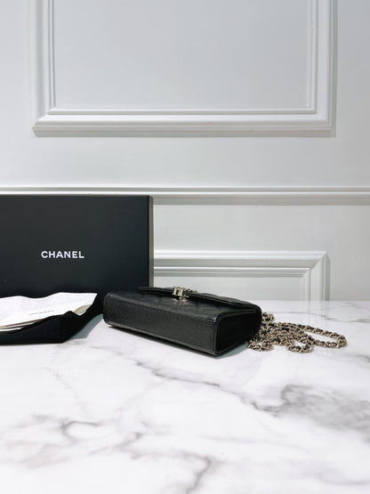 CHANEL 25S KELLY, Black/Gold