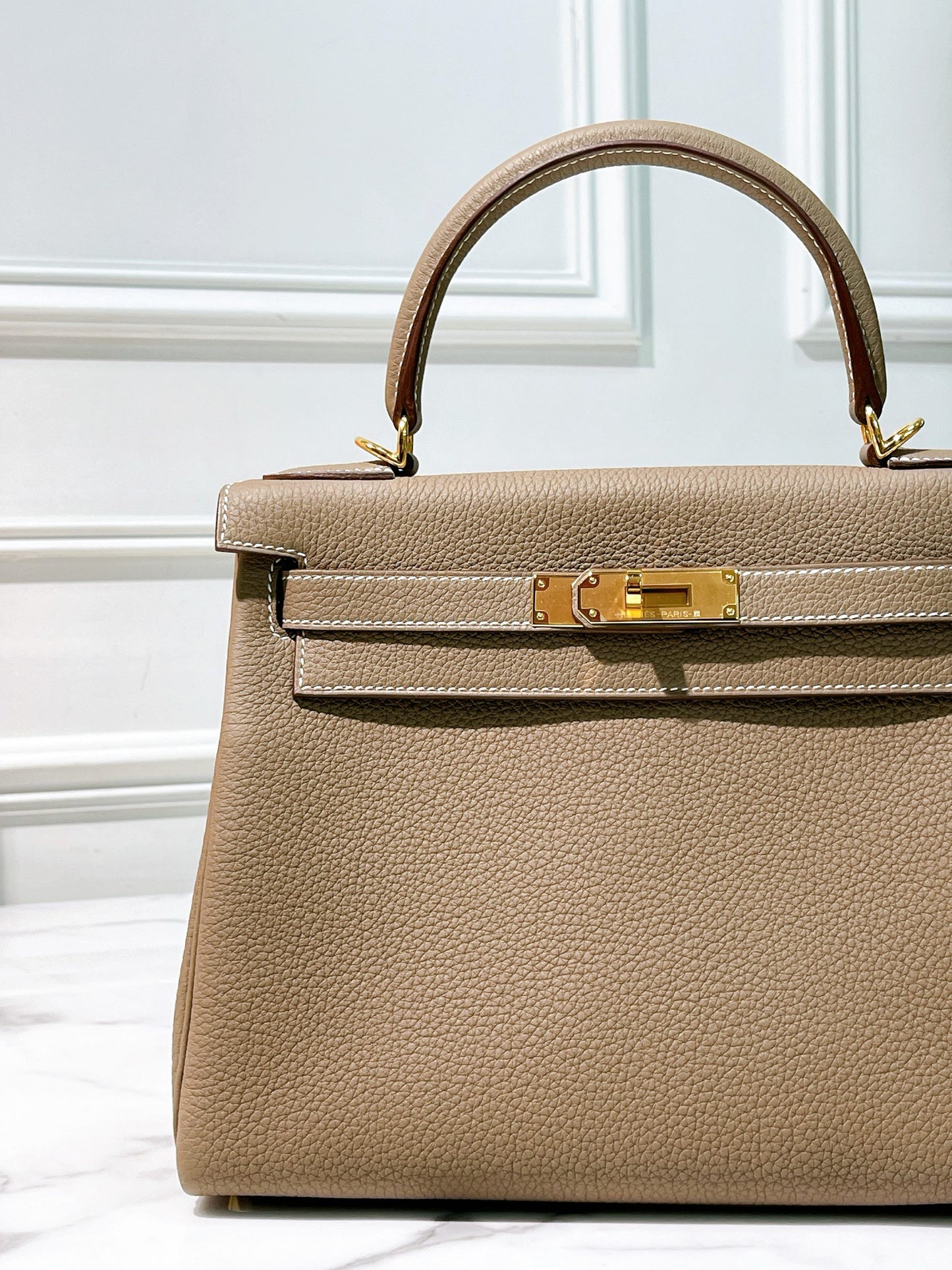 HERMES KELLY 28, Etoupe/Gold