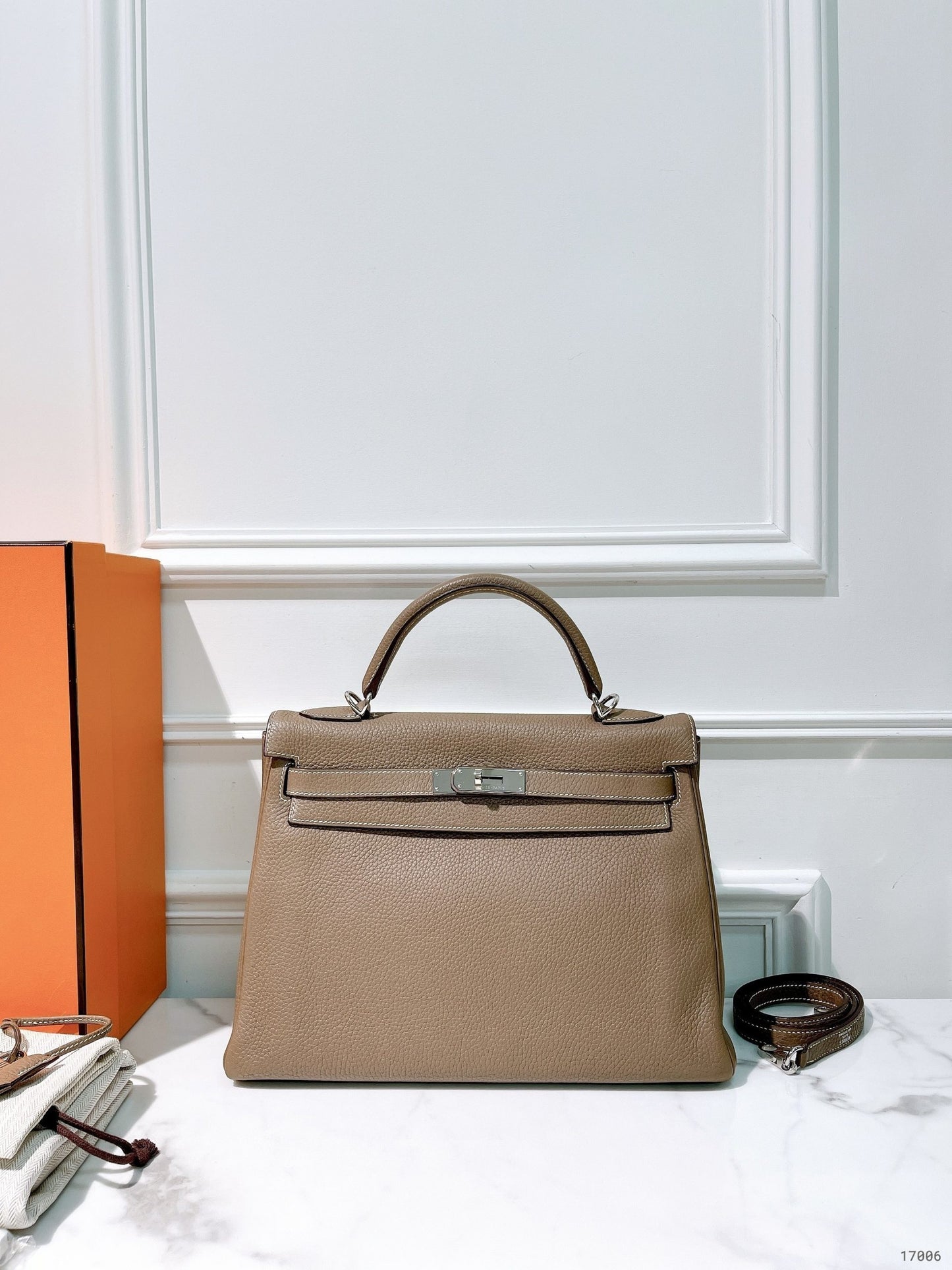 HERMES KELLY 32, Etoupe/Gold