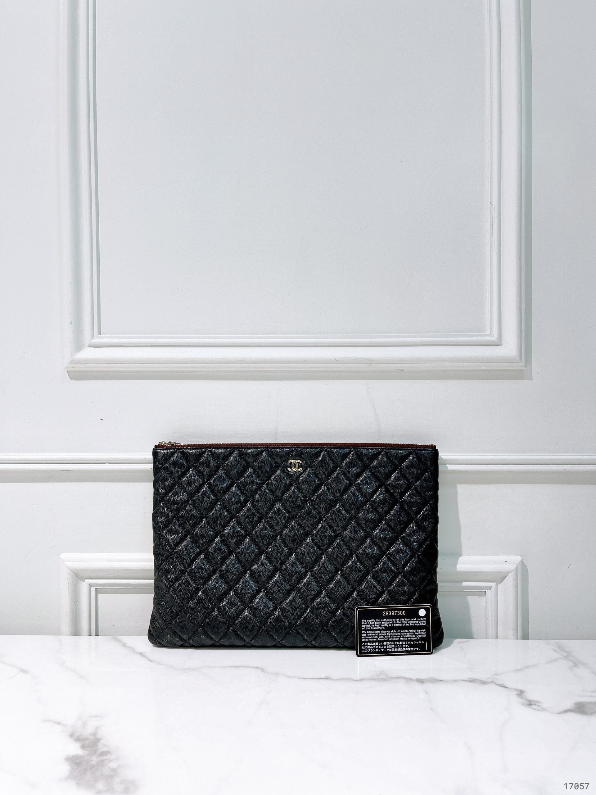 CHANEL CLASSIC POUCH, Black/Gold