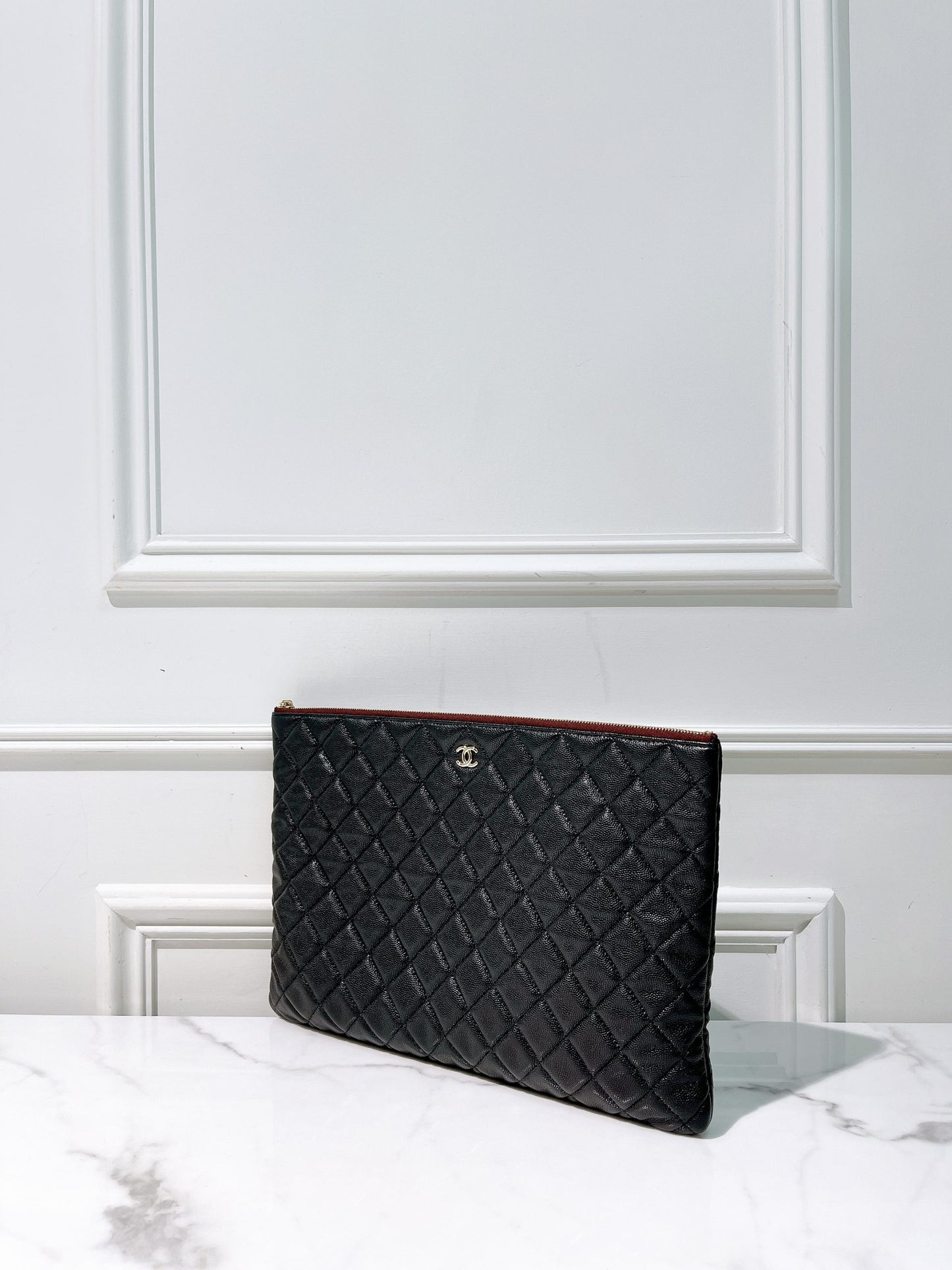 CHANEL CLASSIC POUCH, Black/Gold