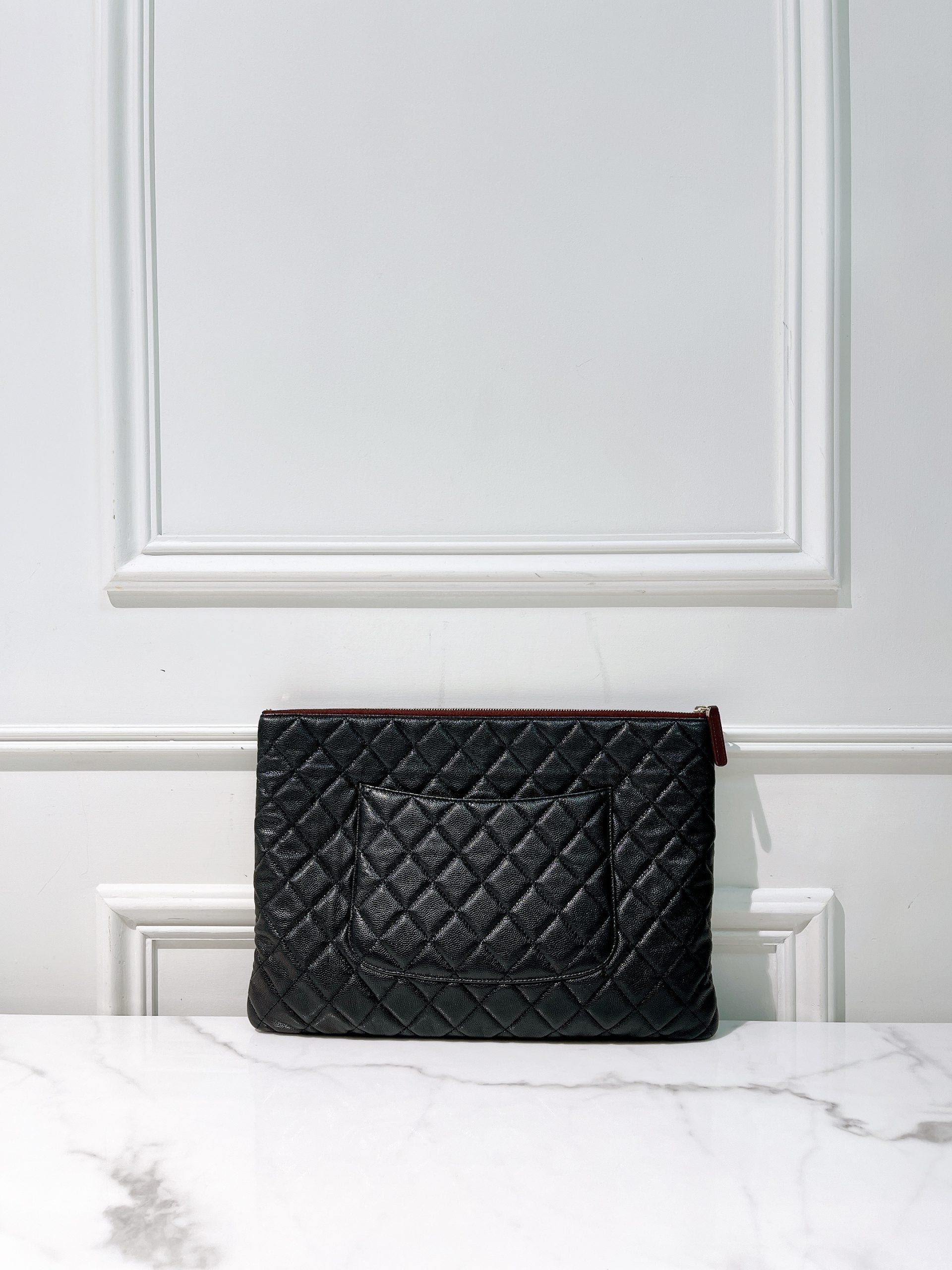 CHANEL CLASSIC POUCH, Black/Gold