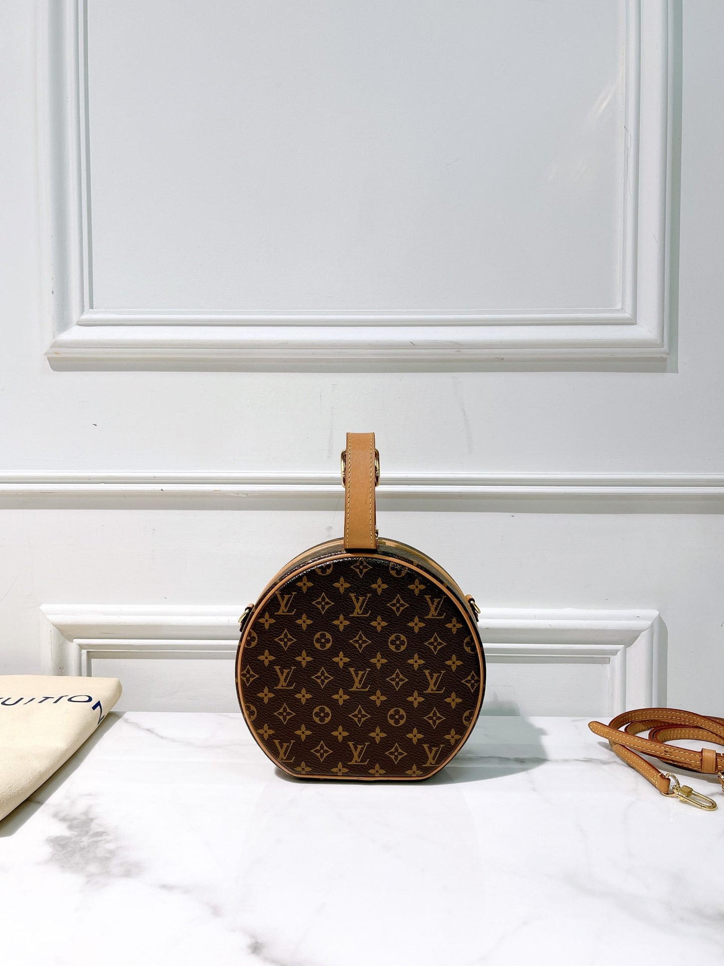 LV PETITE BOITE CHAPEAU, Monogram