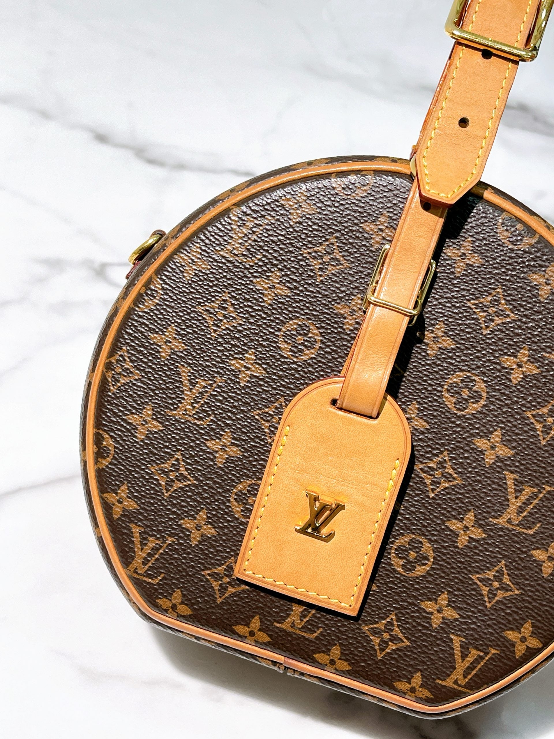 LV PETITE BOITE CHAPEAU, Monogram
