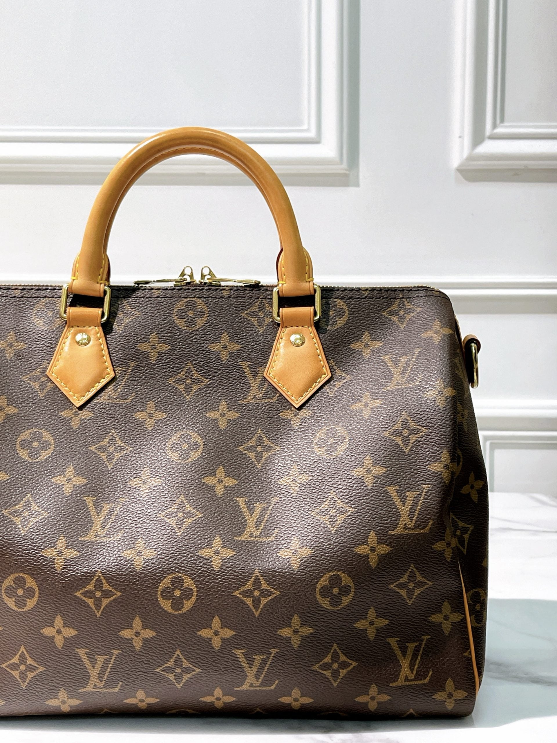 LV SPEEDY 30 SHOULDER BAG, Monogram