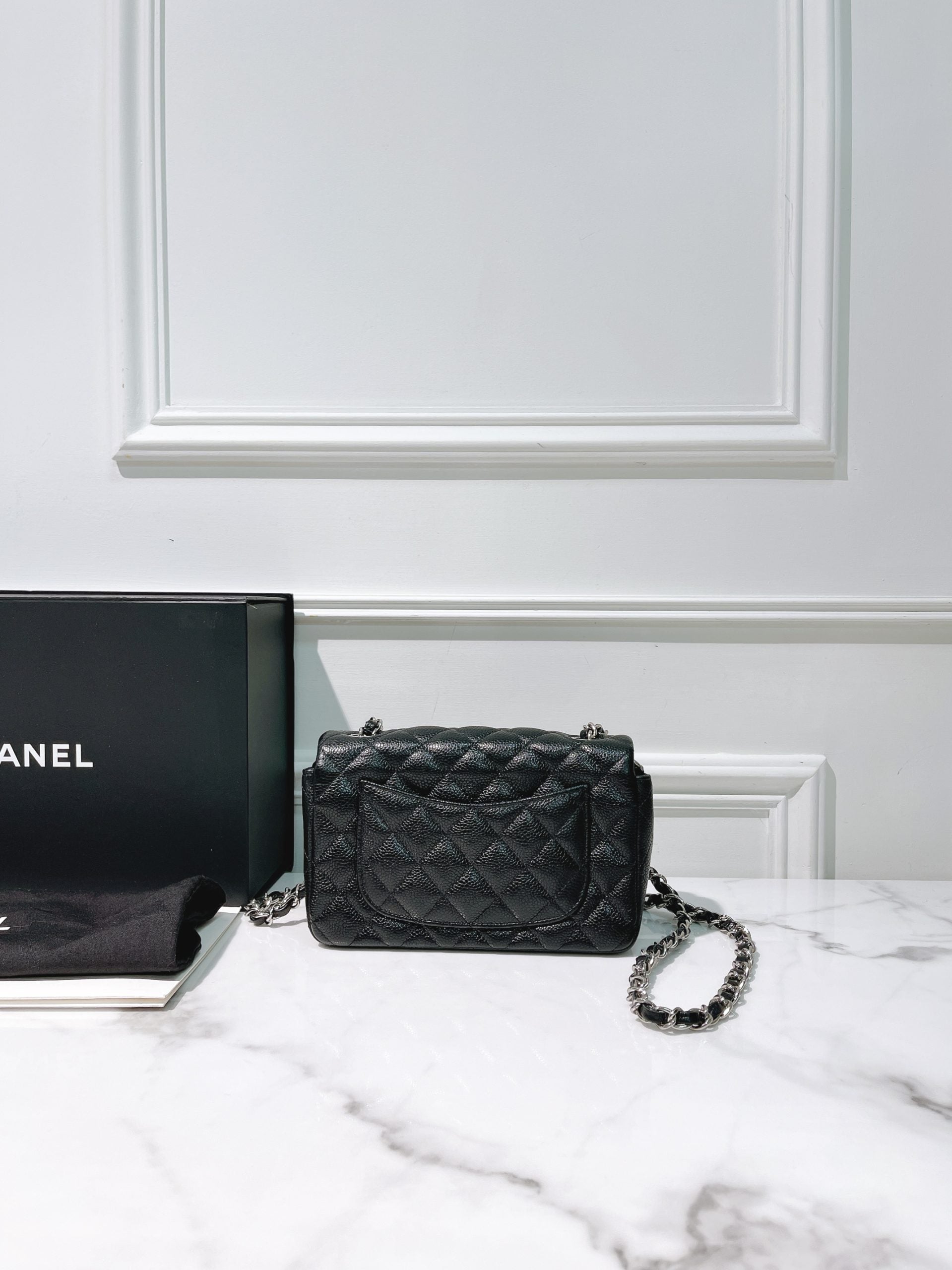 CHANEL MINI FLAP, Black/Silver