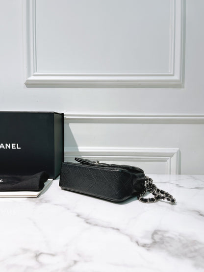CHANEL MINI FLAP, Black/Silver