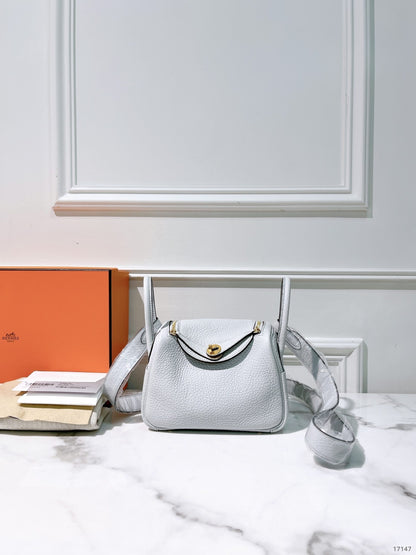 HERMES MINI LINDY, Bleu Pale/Gold