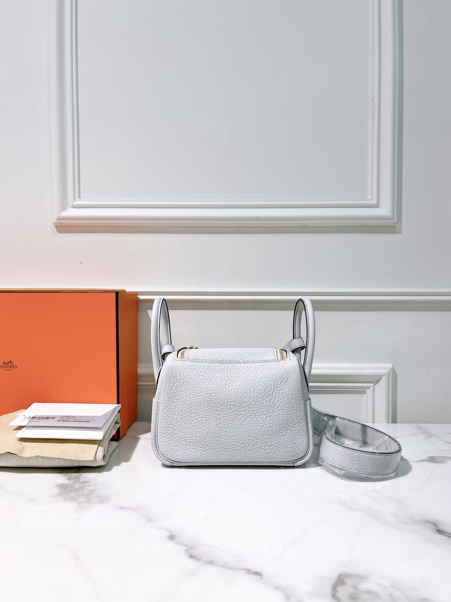 HERMES MINI LINDY, Bleu Pale/Gold