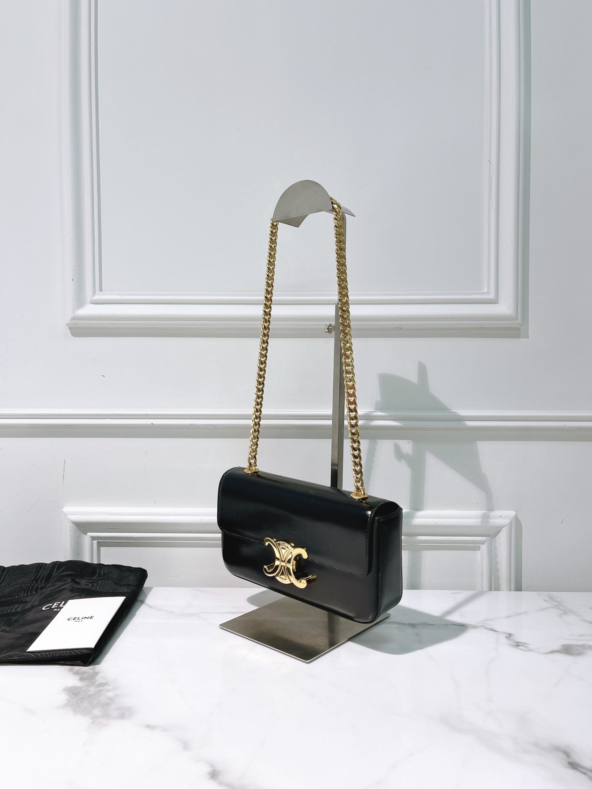 CELINE CHAIN SHOULDER BAG IN CLAUDE