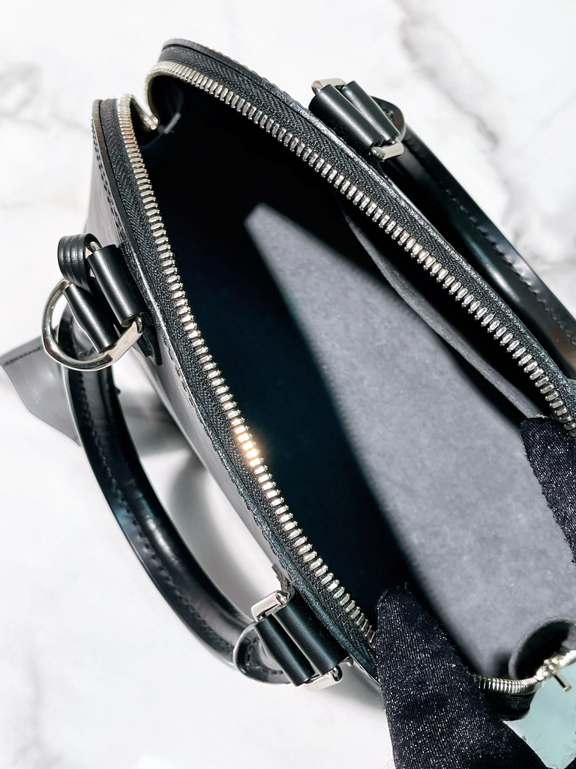 LV ALMA BB, Black/Silver