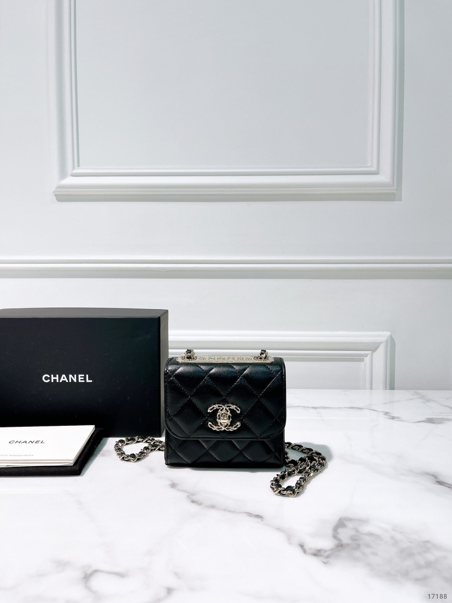 CHANEL TRENDY CC MINI WOC, Black/Gold